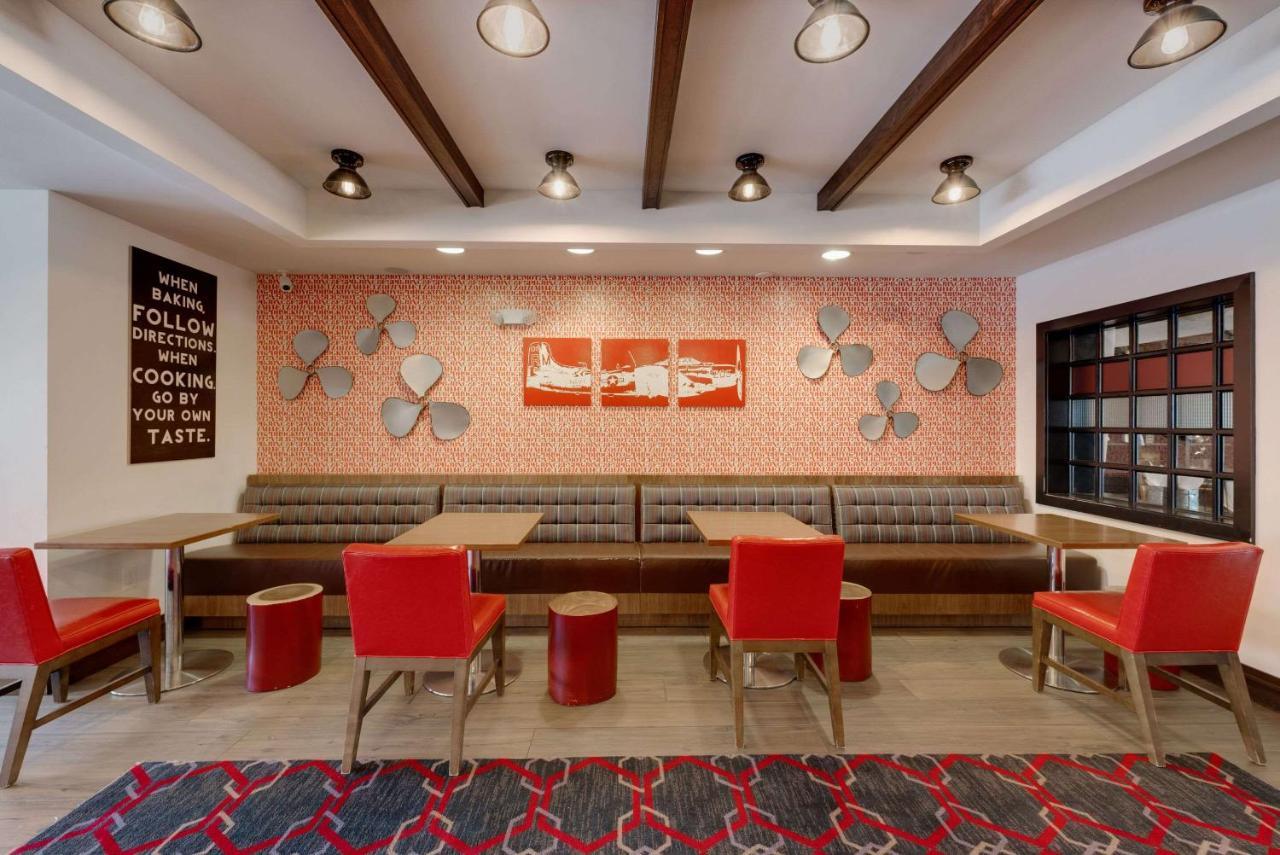 The Crossroads Hotel - Newburgh Exteriör bild